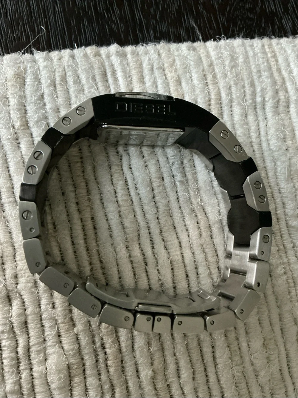 Vintage Diesel DZ9008 reto style digital timepiece.
